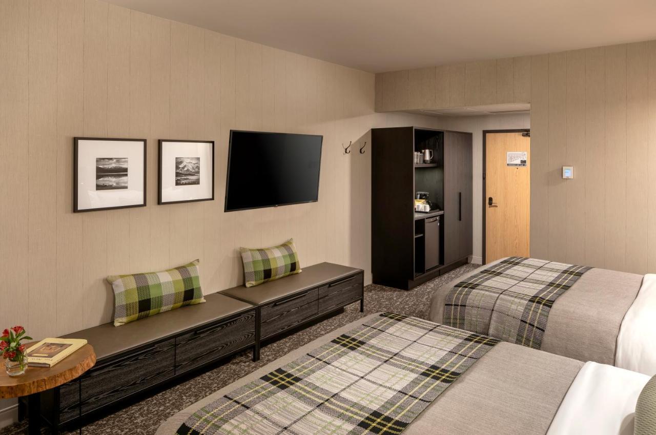 Peaks Hotel And Suites Banff Buitenkant foto