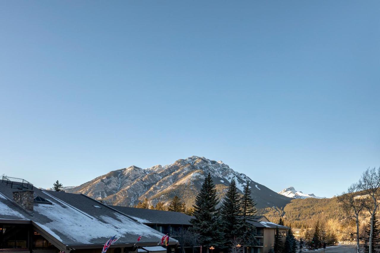 Peaks Hotel And Suites Banff Buitenkant foto