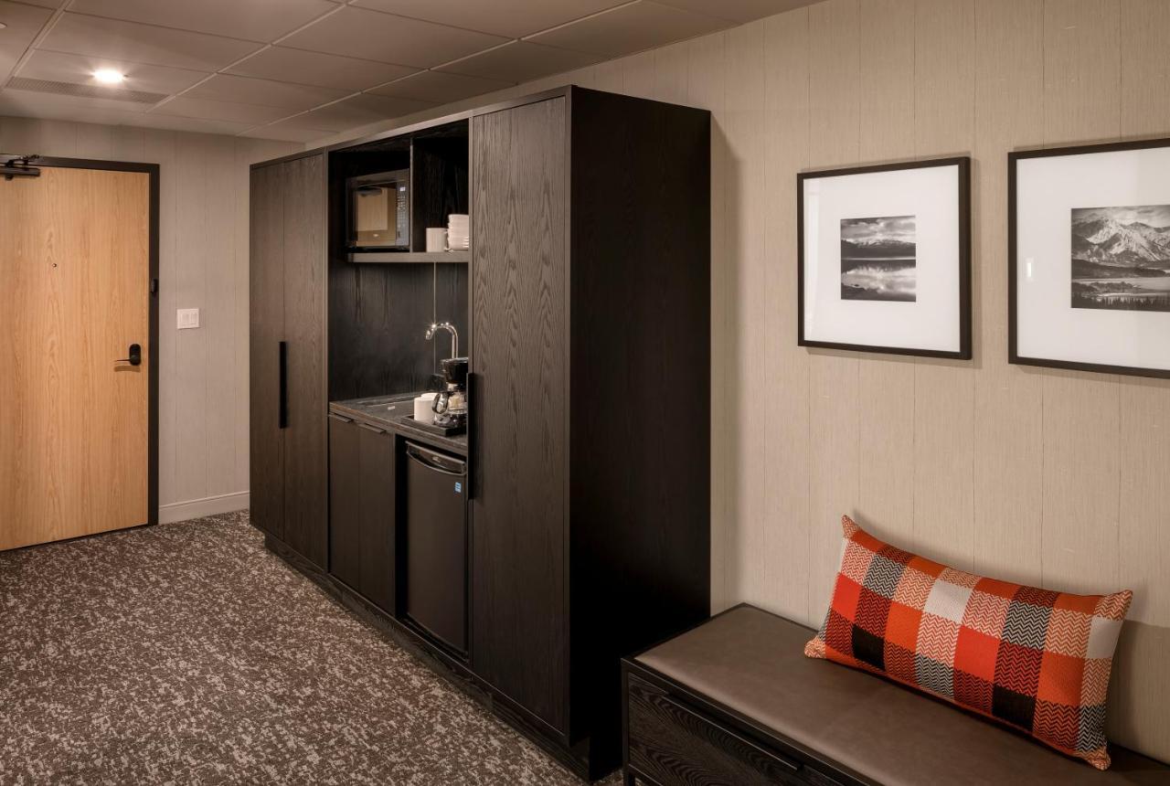 Peaks Hotel And Suites Banff Buitenkant foto