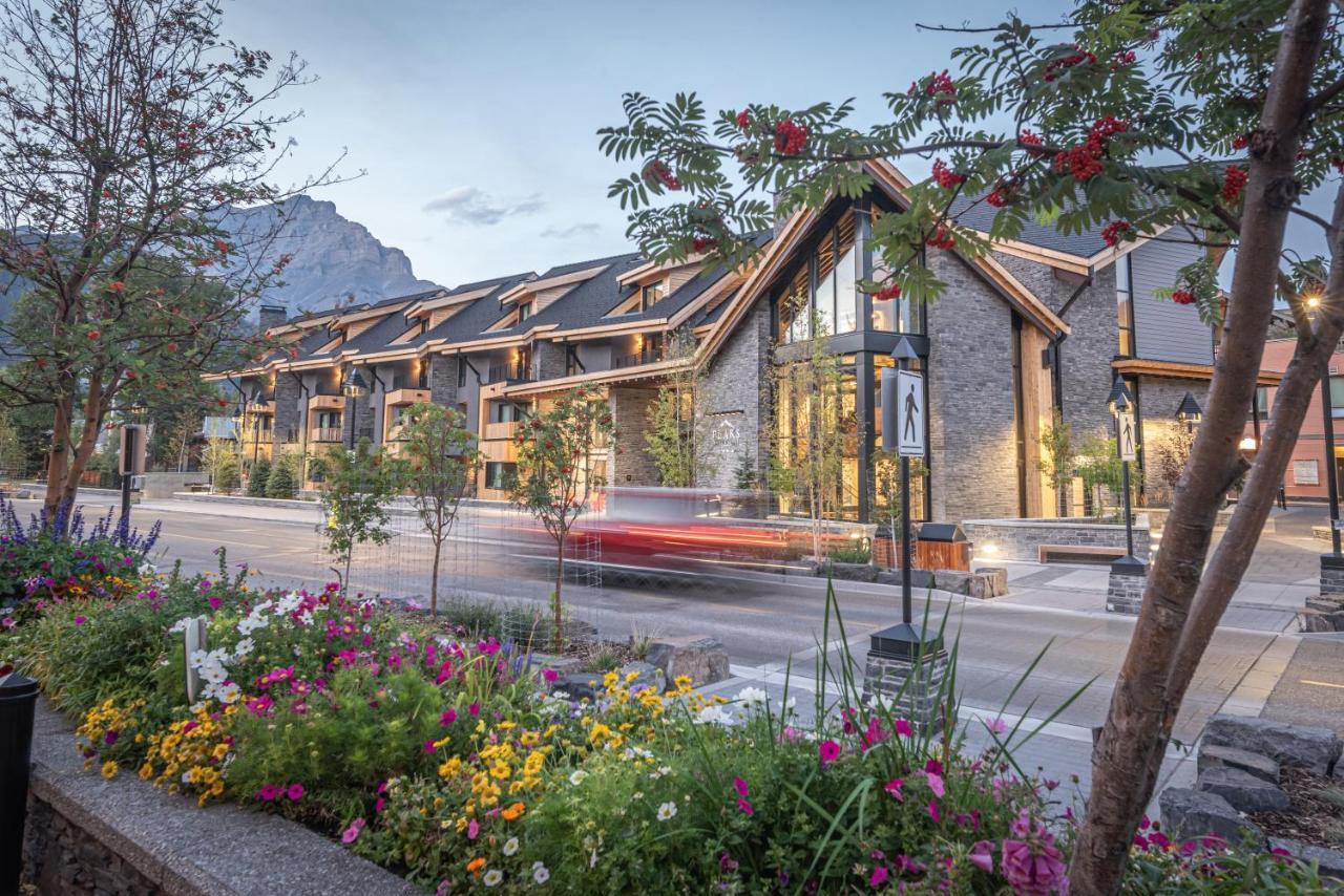 Peaks Hotel And Suites Banff Buitenkant foto